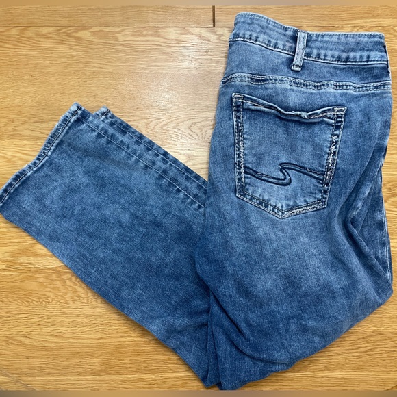 Silver Jeans Co Elyse Capris - Picture 3 of 4